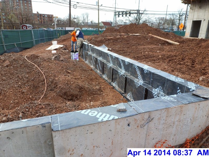 Waterproofing along Foundation wall M line Facing South (800x600)